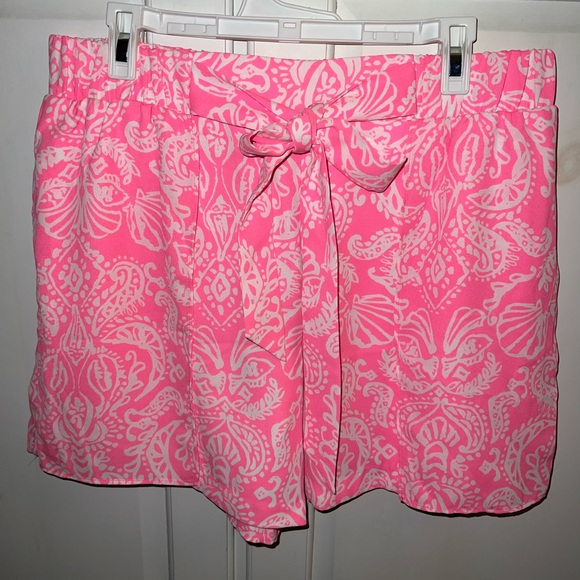 Lilly Pulitzer size 2 shorts NWOT - Picture 1 of 2